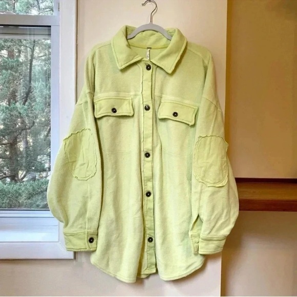Free People Ruby Jacket Shacket Oversized Fleece in Light Green Yellow Medium - Picture 1 of 8